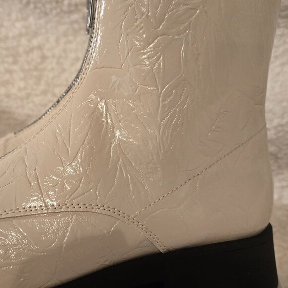 Katy Perry Shoes - Womens 6.5M - The Daarling Combat Boot CHALK - BNIB - Picture 2 of 7